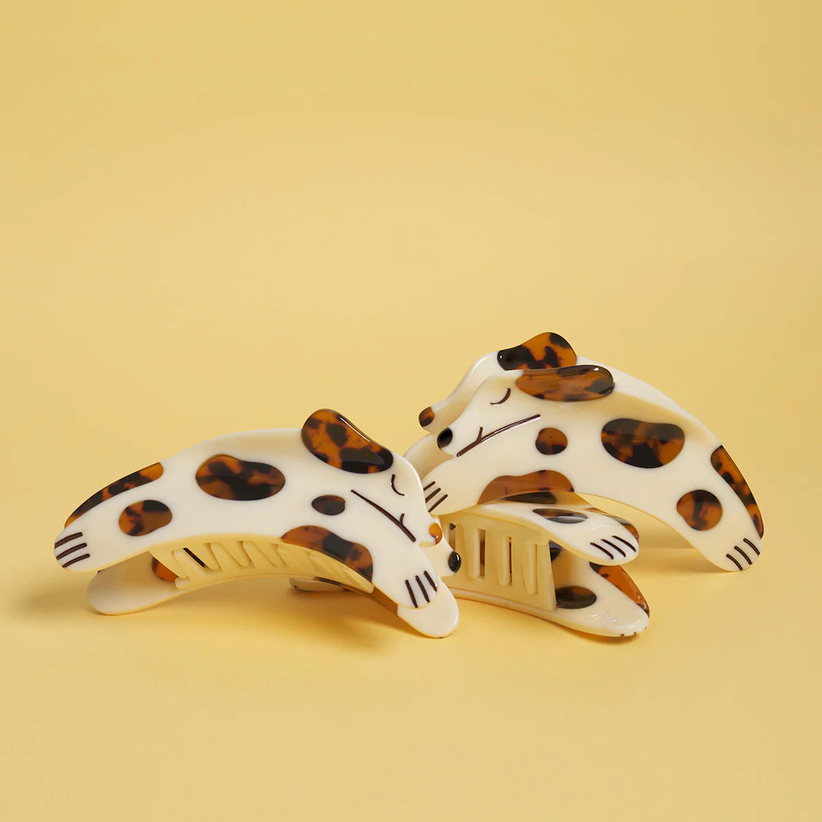 Winona Irene|Tortie Puppy Hair Claw