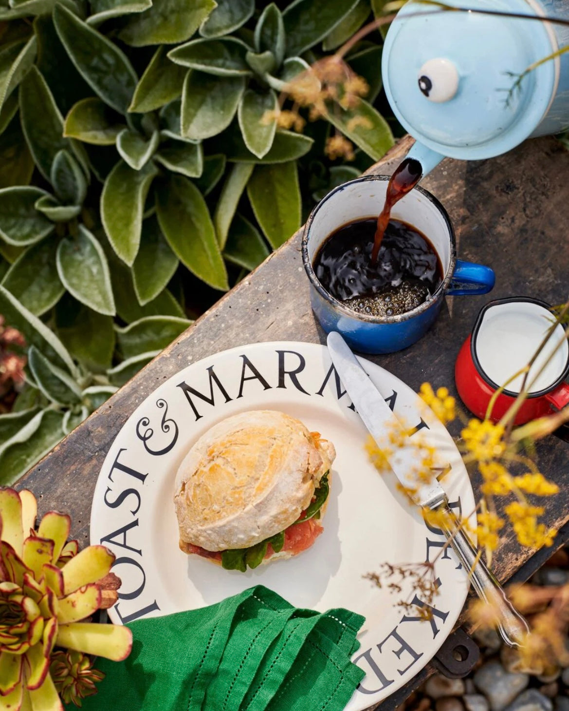 Emma Bridgewater | Black Toast 22cm Medium Plate
