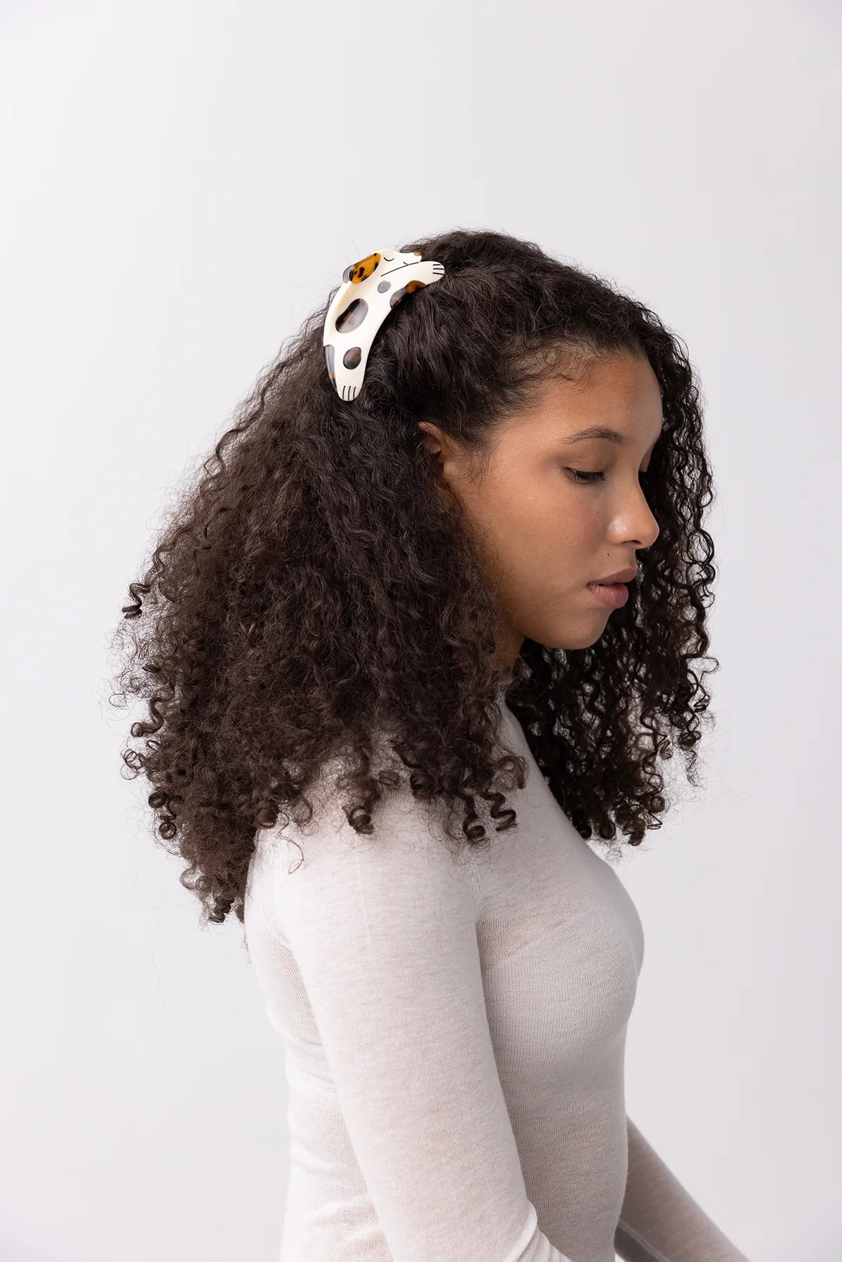 Winona Irene|Tortie Puppy Hair Claw