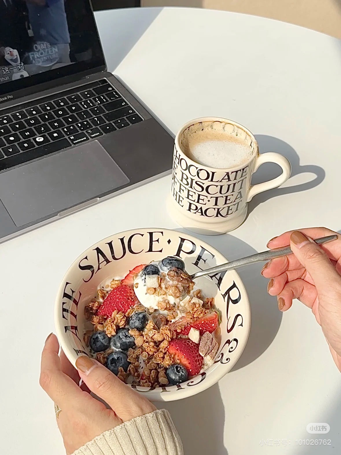 Emma Bridgewater | Black Toast Cereal Bowl