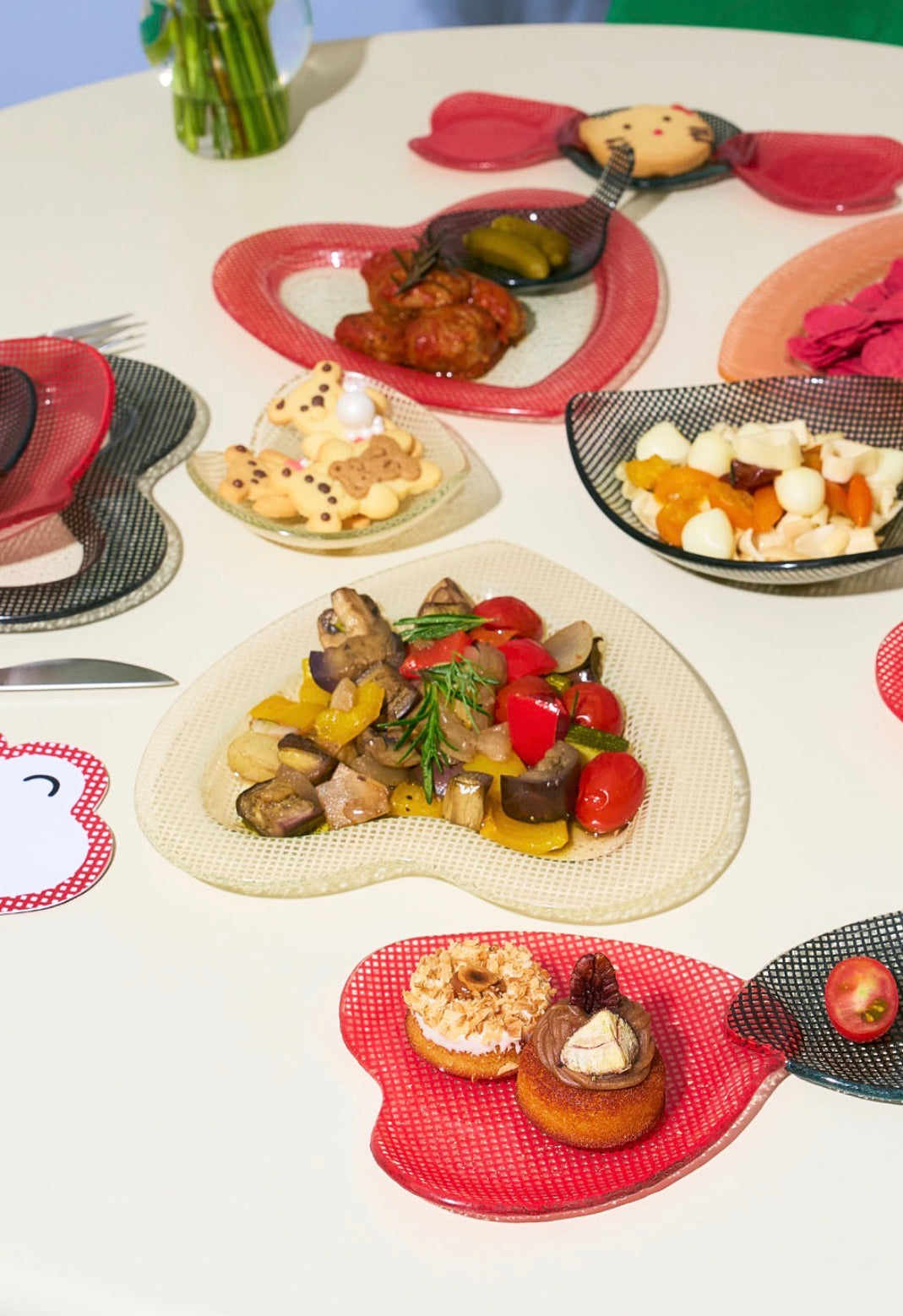 Eding | Checky Glass Heart Plate