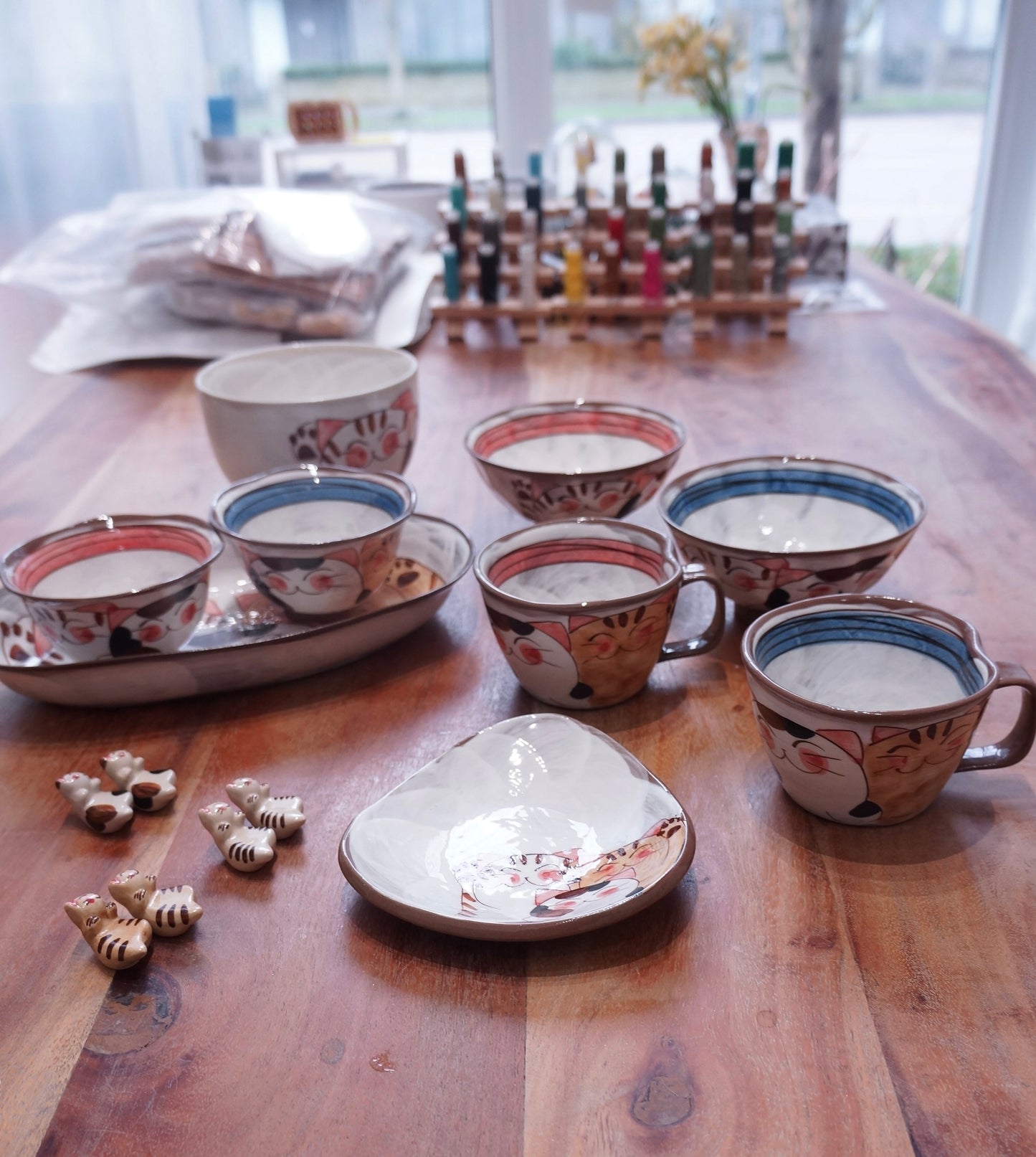 Hasami Ware Cat Large Donburi Bowl