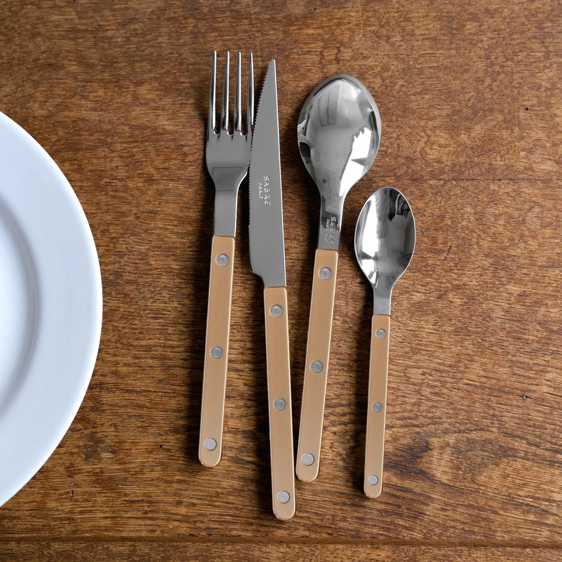 Sabre Paris | Bistrot Pearly Caramel Collection