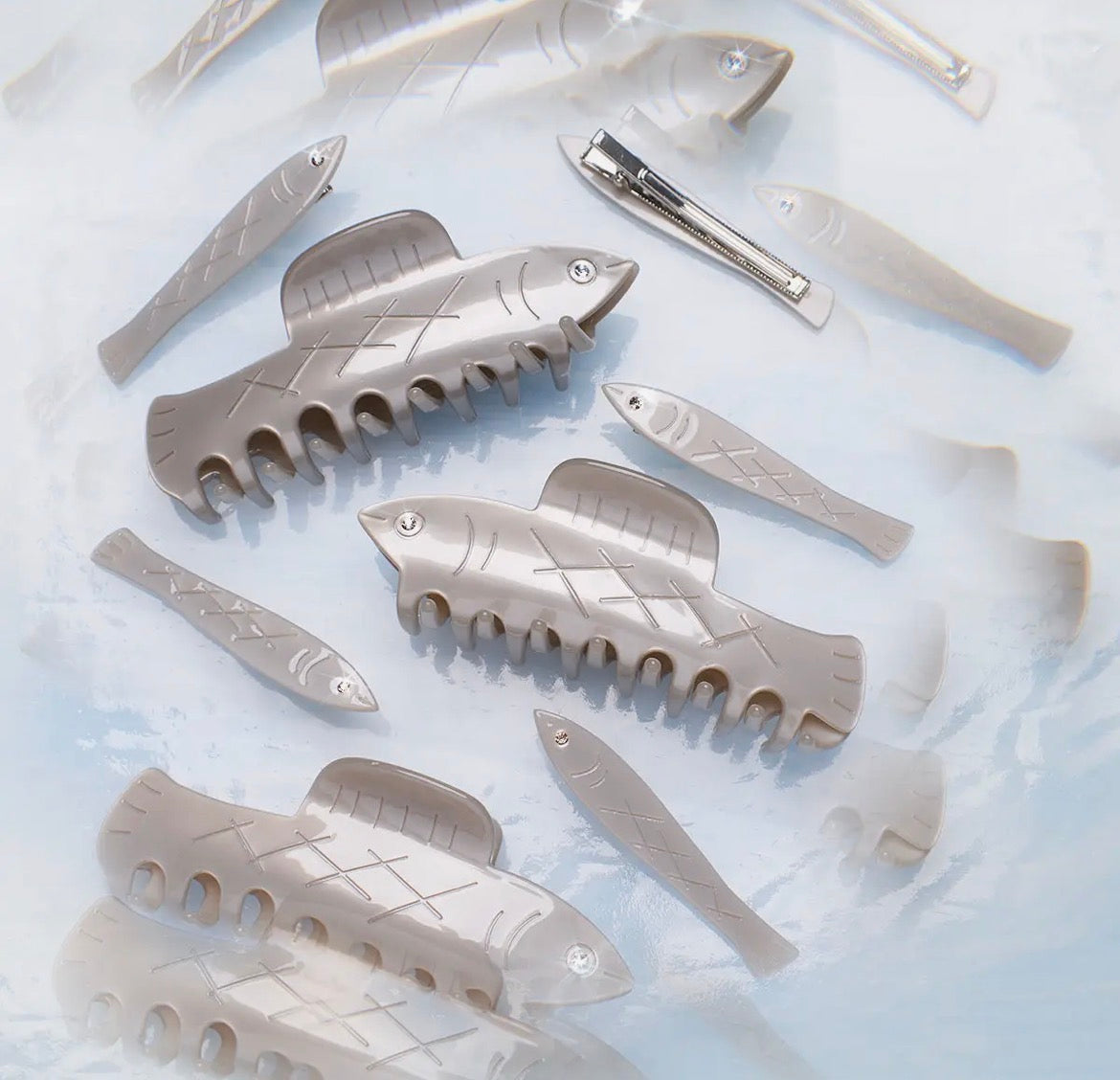 Winona Irene|Herring Claw - Silver Fish Acetate Hair Clip