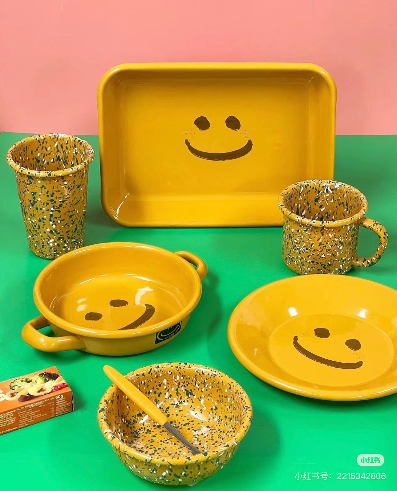 Eding Smile Crew Enamel Salad Plate - Mustard