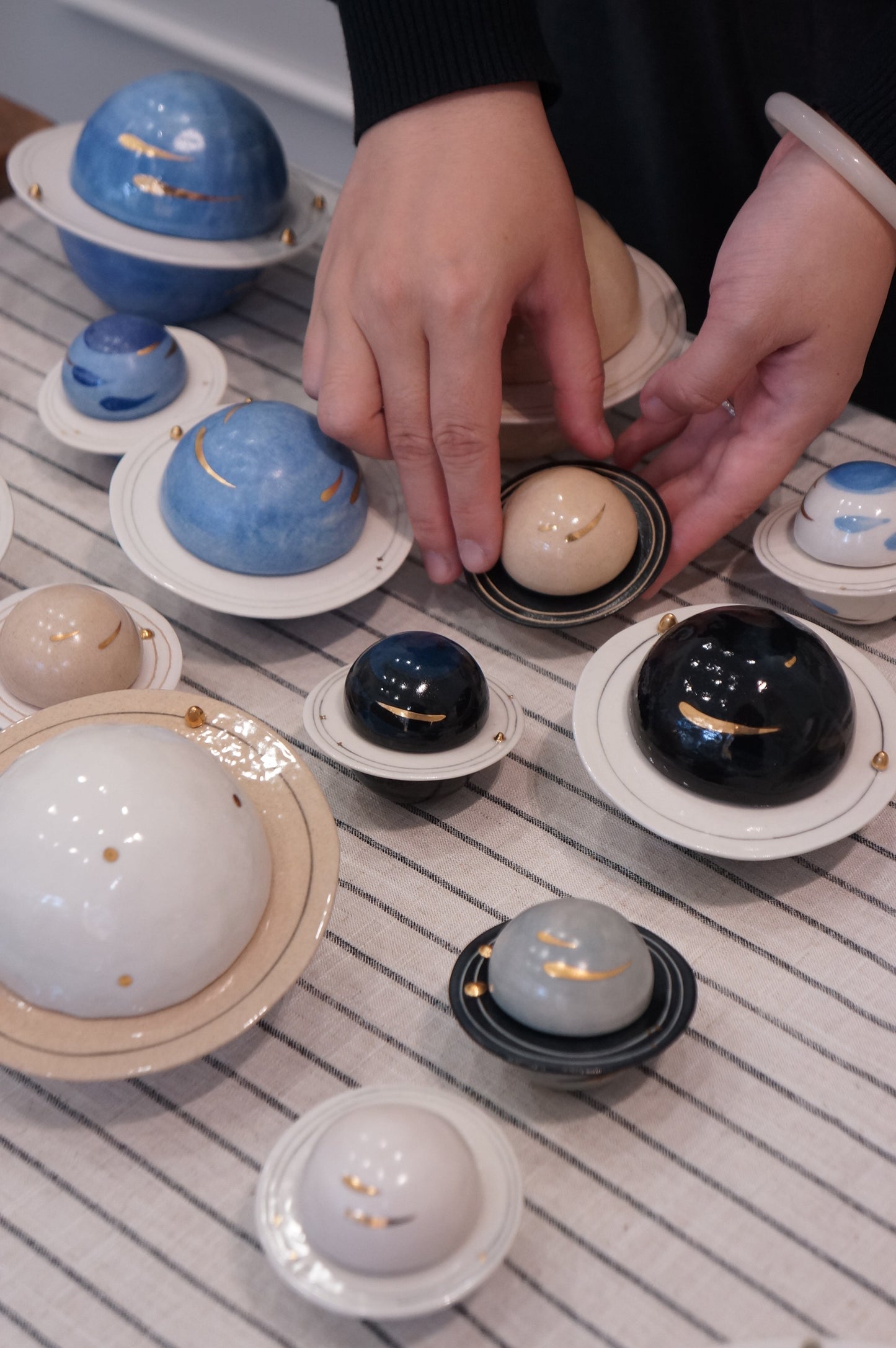 Jingdezhen | Fengying | Planet Collection Storage Container & Home Decor - Medium Blue