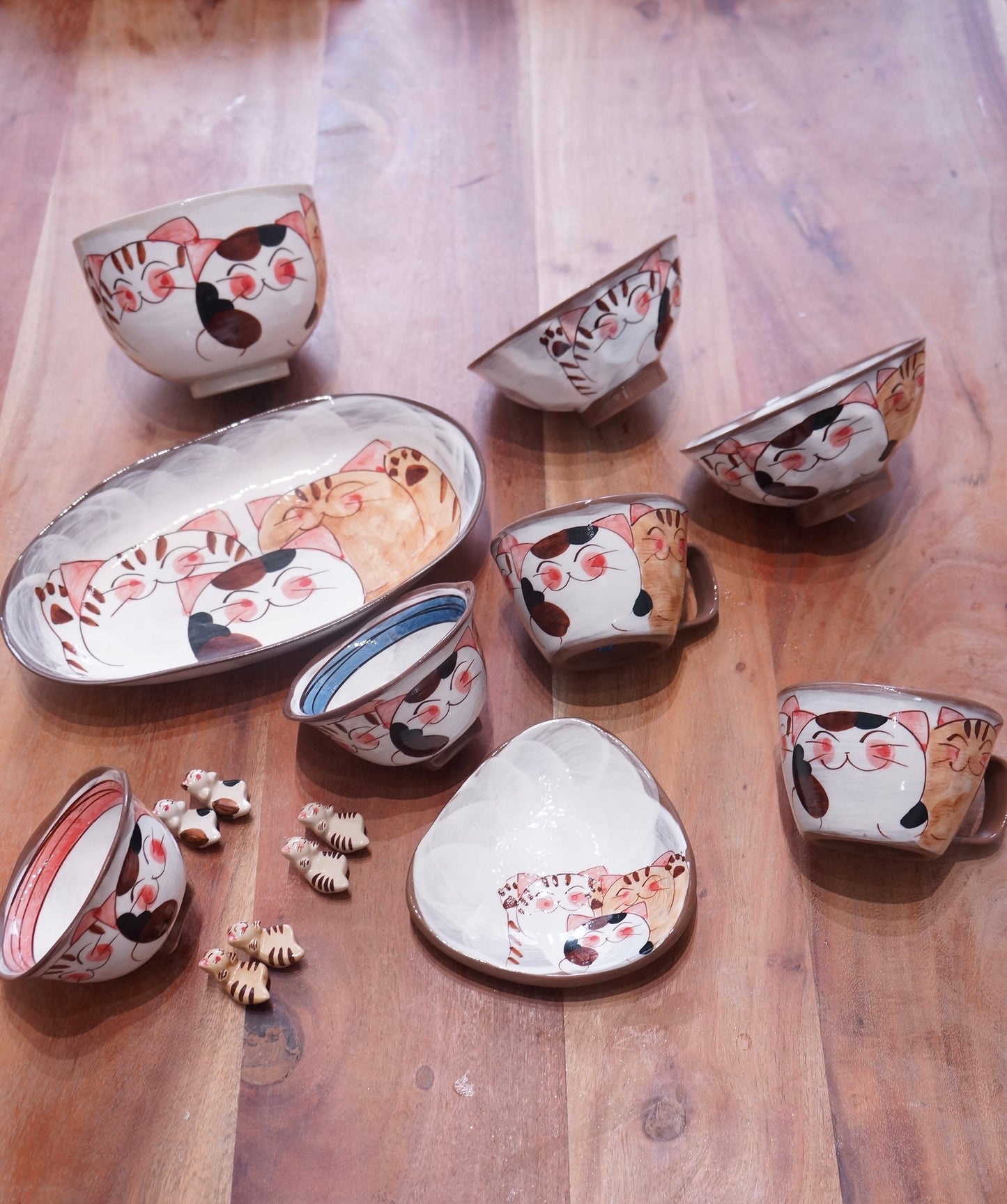 Hasami Ware Cat Large Donburi Bowl