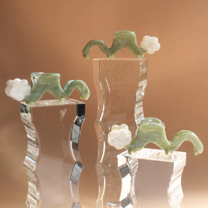 Winona Irene｜Orange Bloosom Claw