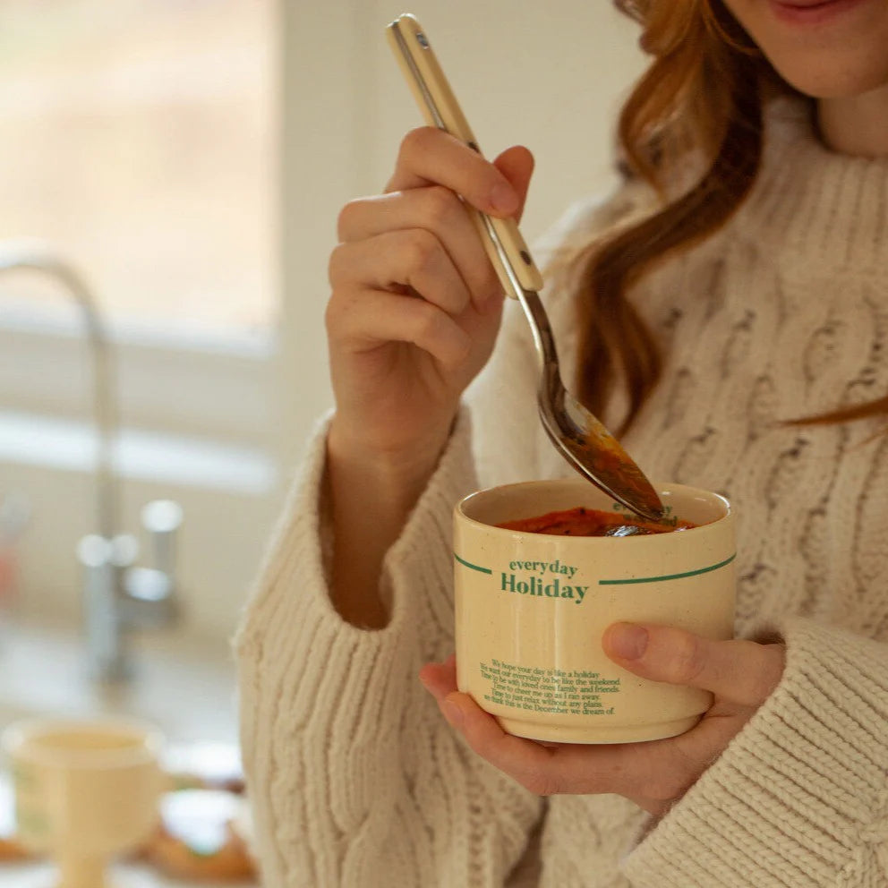 Momur Weekend 4 Holiday Soup Bowl Butter Green