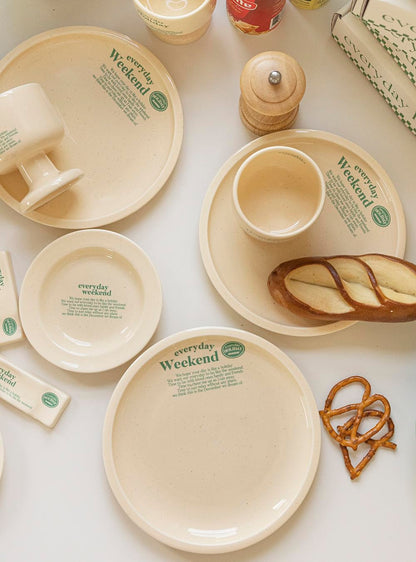 Momur Weekend 4 Holiday Plate Butter Green