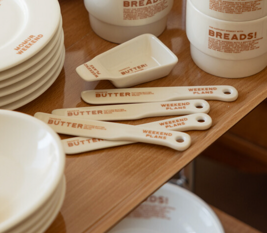 Momur | Weekend 8 Butter Knife