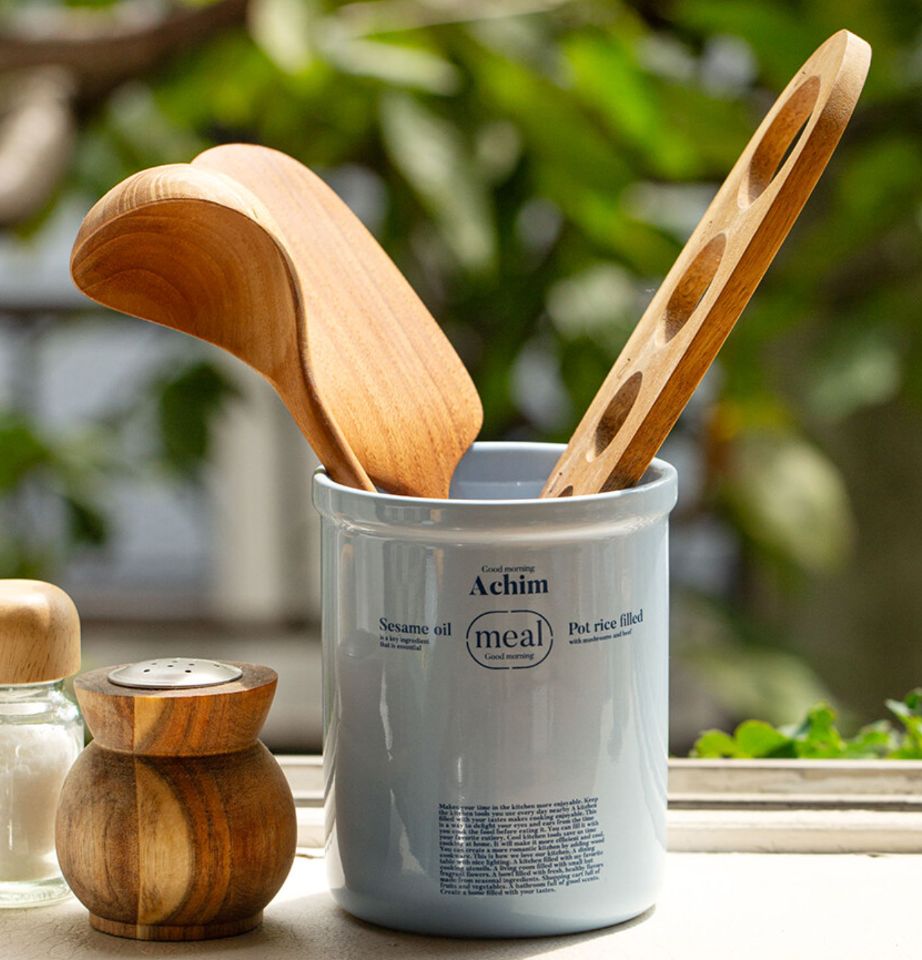 Momur | Weekend 9 Utensils Holder