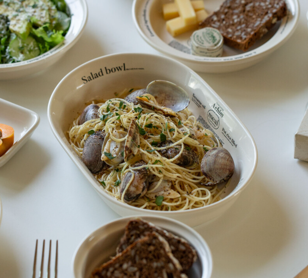 Momur | Weekend 9 Meal Oval Bowl