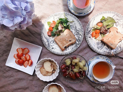 Gien Tulipes | Dessert Plate