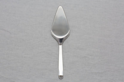 Yanagi Sori Designer |  Stainless Steel Cake Server