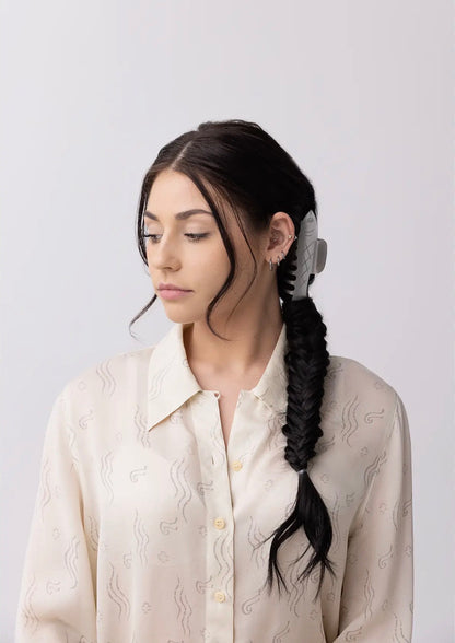 Winona Irene｜Herring Claw - Silver Fish Acetate Hair Clip