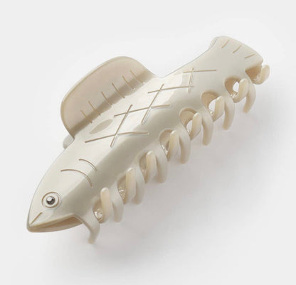 Winona Irene｜Herring Claw - Silver Fish Acetate Hair Clip