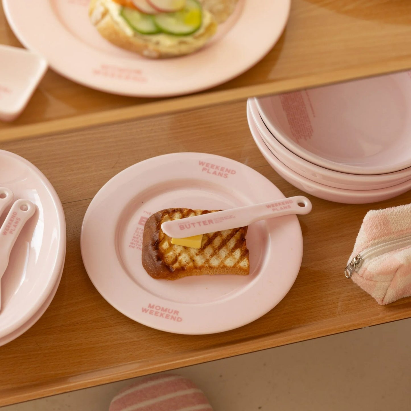 Momur | Weekend 6 Bread Plate（2 colors）