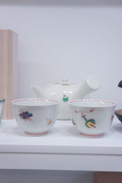 Arita Ware Fortune Teapot & Cups Gift Set