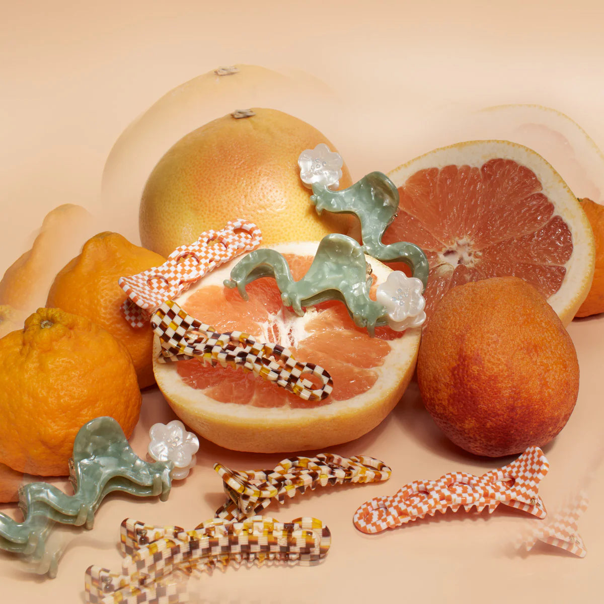Winona Irene｜Orange Bloosom Claw