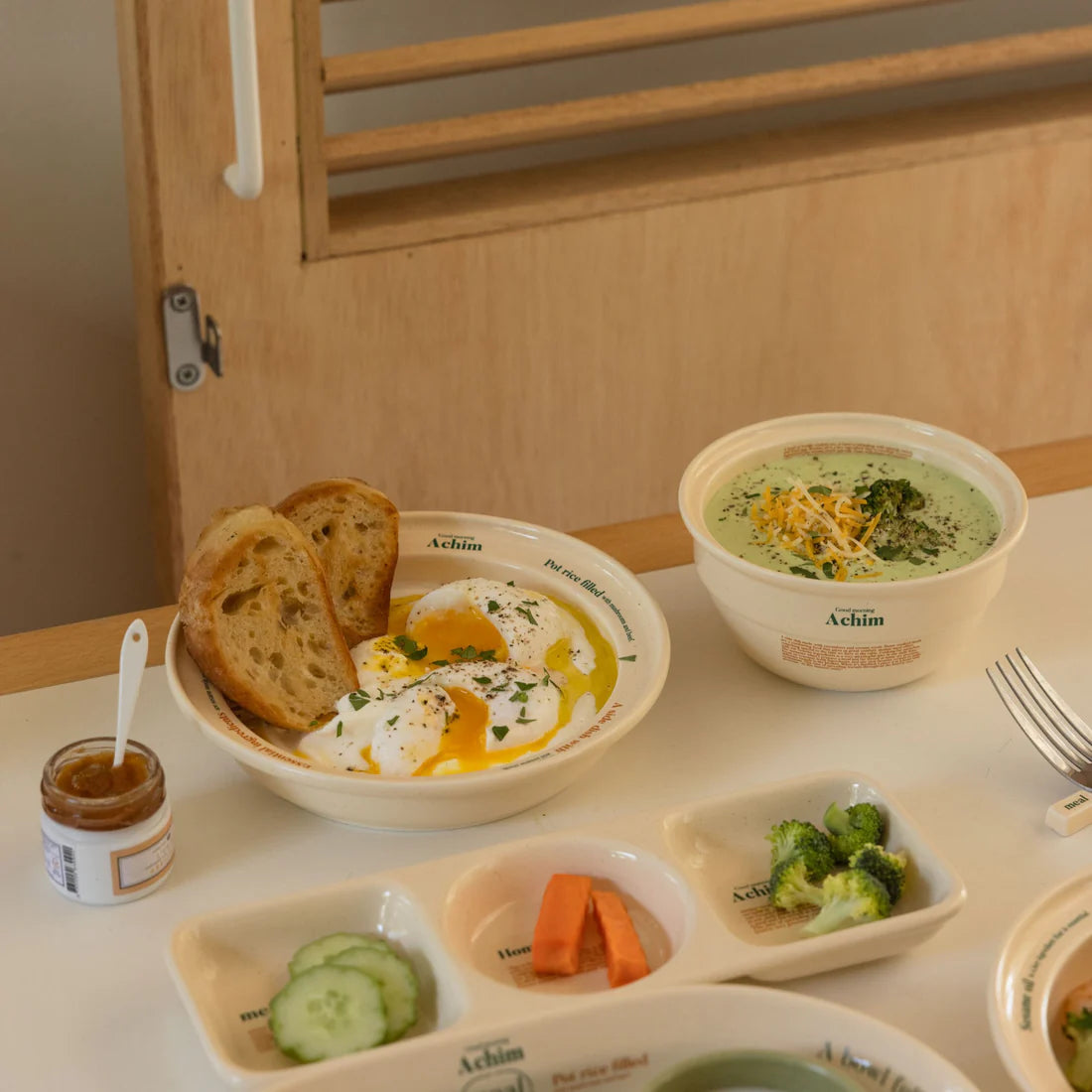 Momur | Weekend 9 Round plate