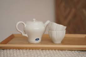 Studio M - Jasmine Teapot