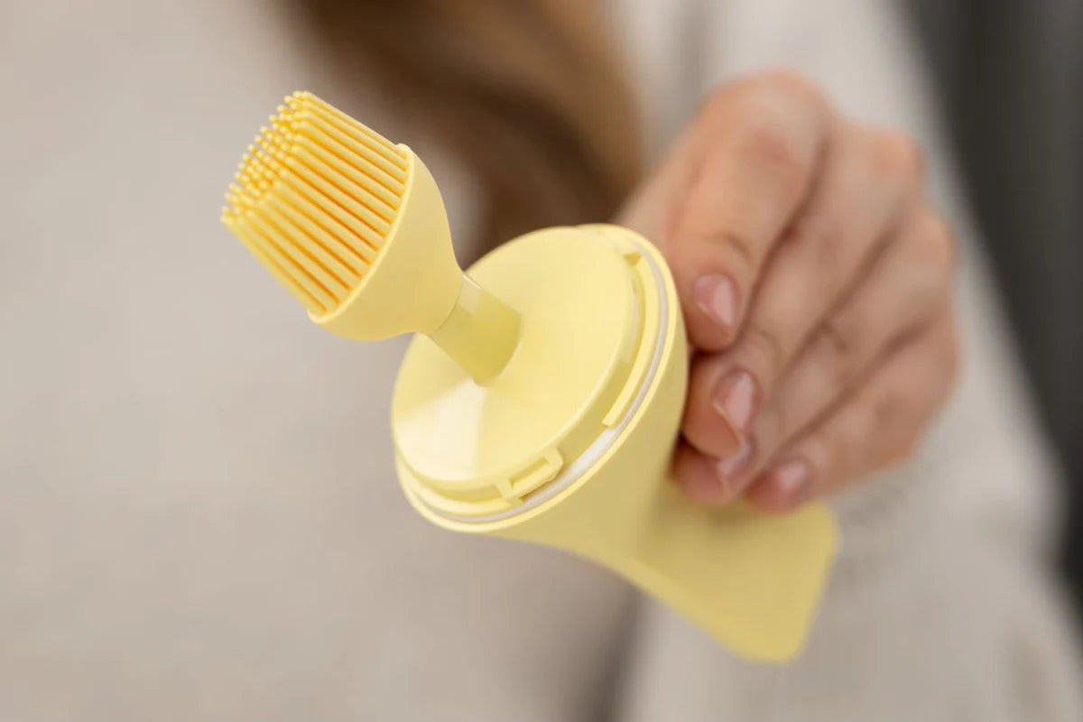 ZUUTII Oil Dispenser with Brush 130ml