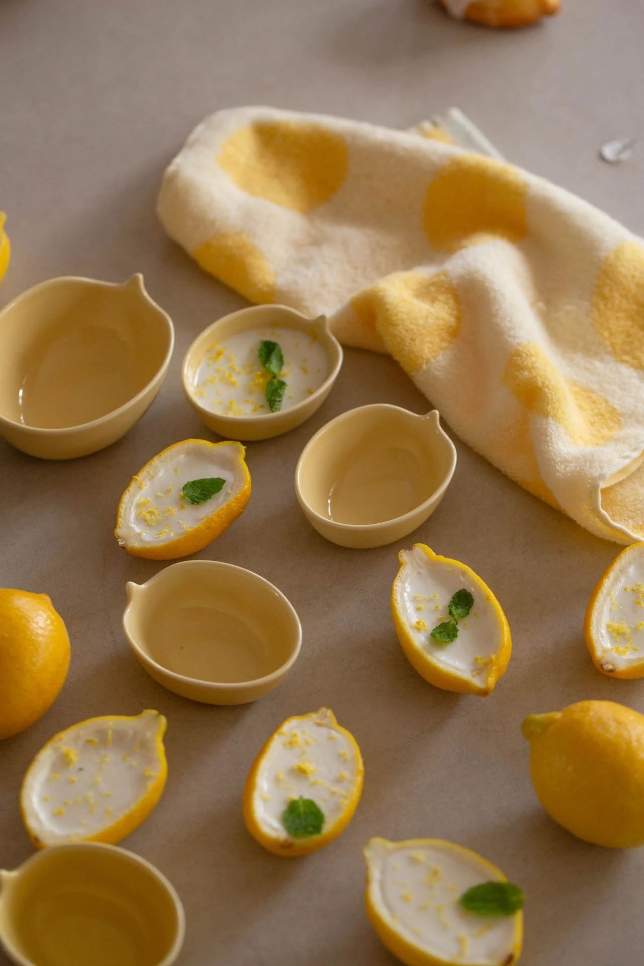 Momur | Weekend 13 Towel + Lemon Bowl Gift Set