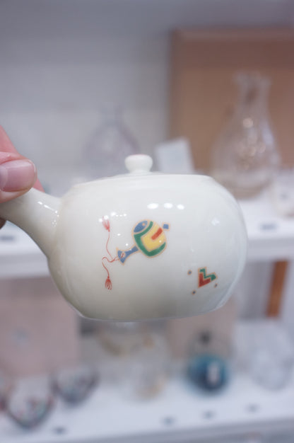 Arita Ware Fortune Teapot & Cups Gift Set