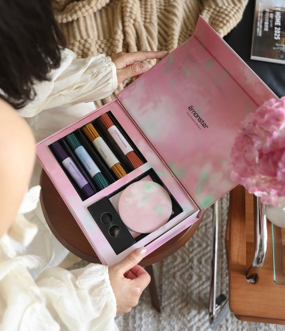 Encens Emonster - Coffret cadeau de 120 bâtonnets - Éclat de fleurs