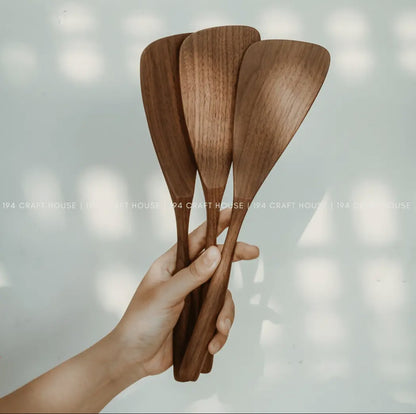 194 Craft House - Walnut Wood Spatula