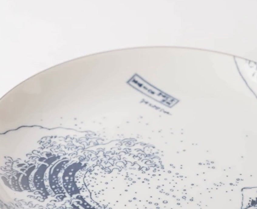 Mino Ware The Great Wave Pattern Coupe Plate