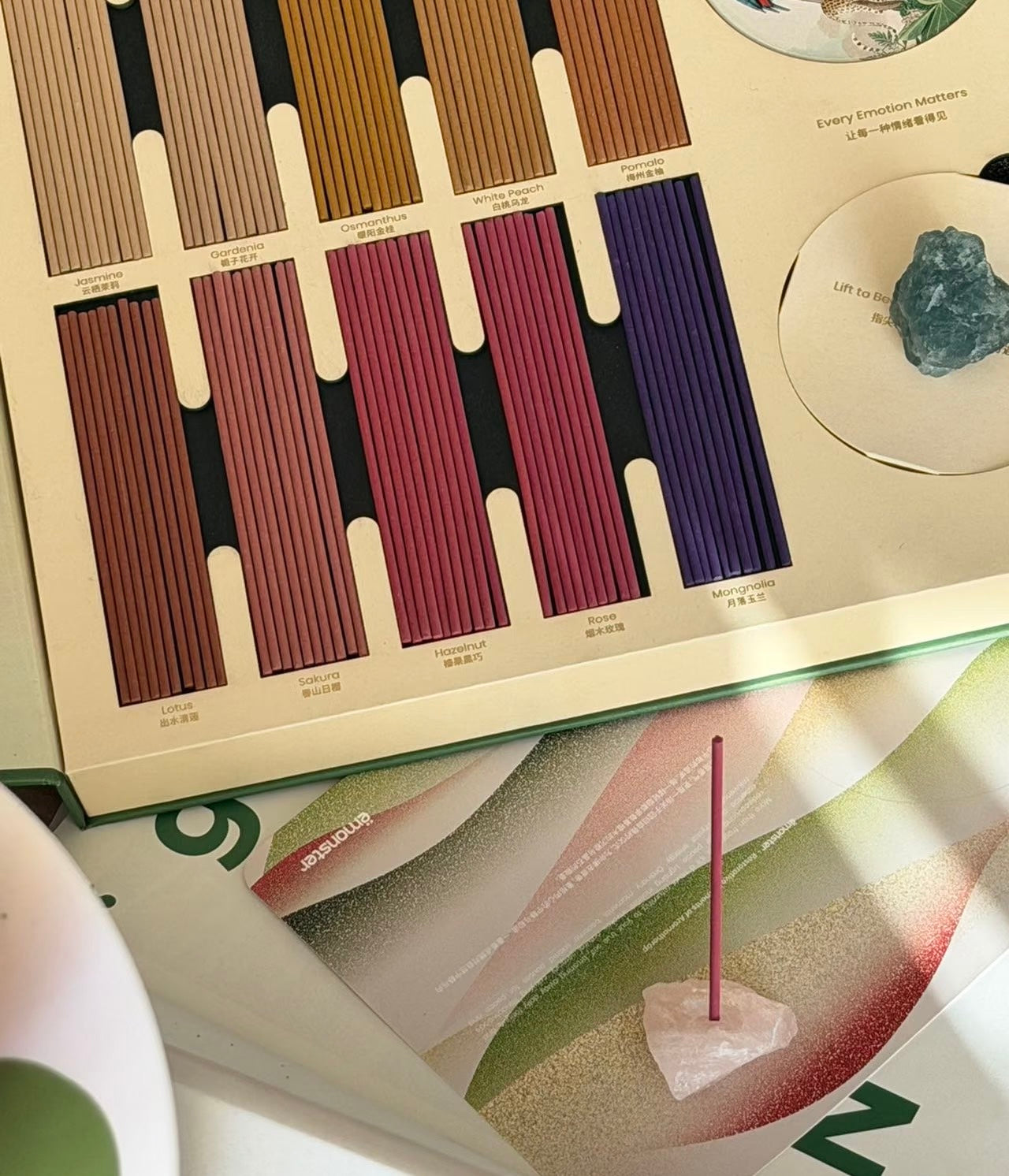 Emonster Encens - Coffret Cadeau 100 Bâtonnets - Éclosion et Récolte