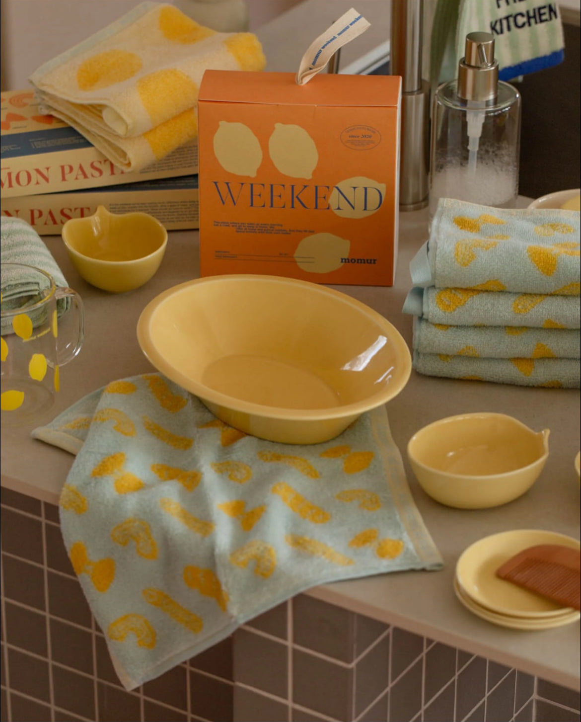 Momur | Weekend 13 Lemon Oval Bowl Small