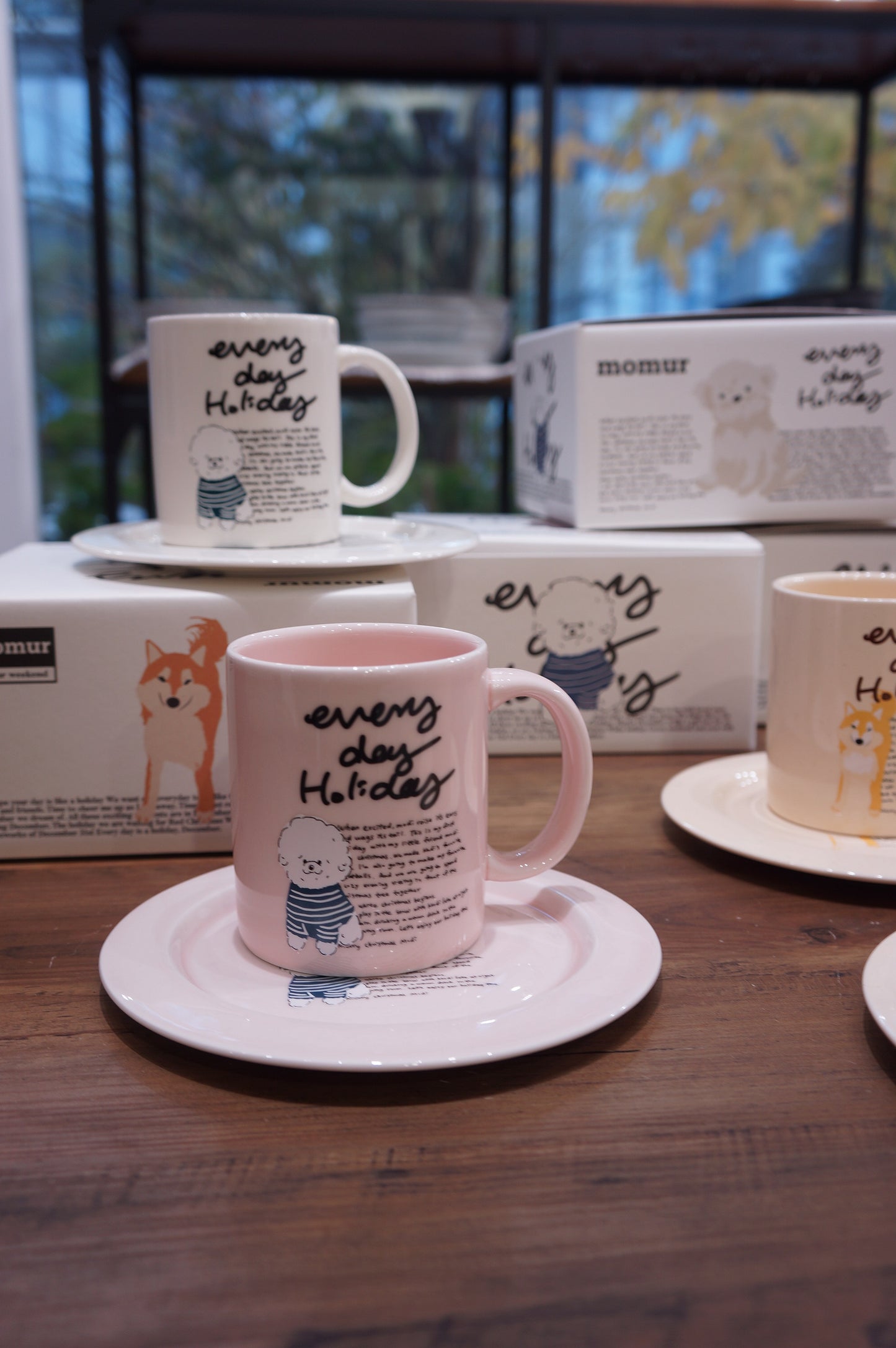 Momur | Weekend 8 Holiday Puppy Mug Saucer Set