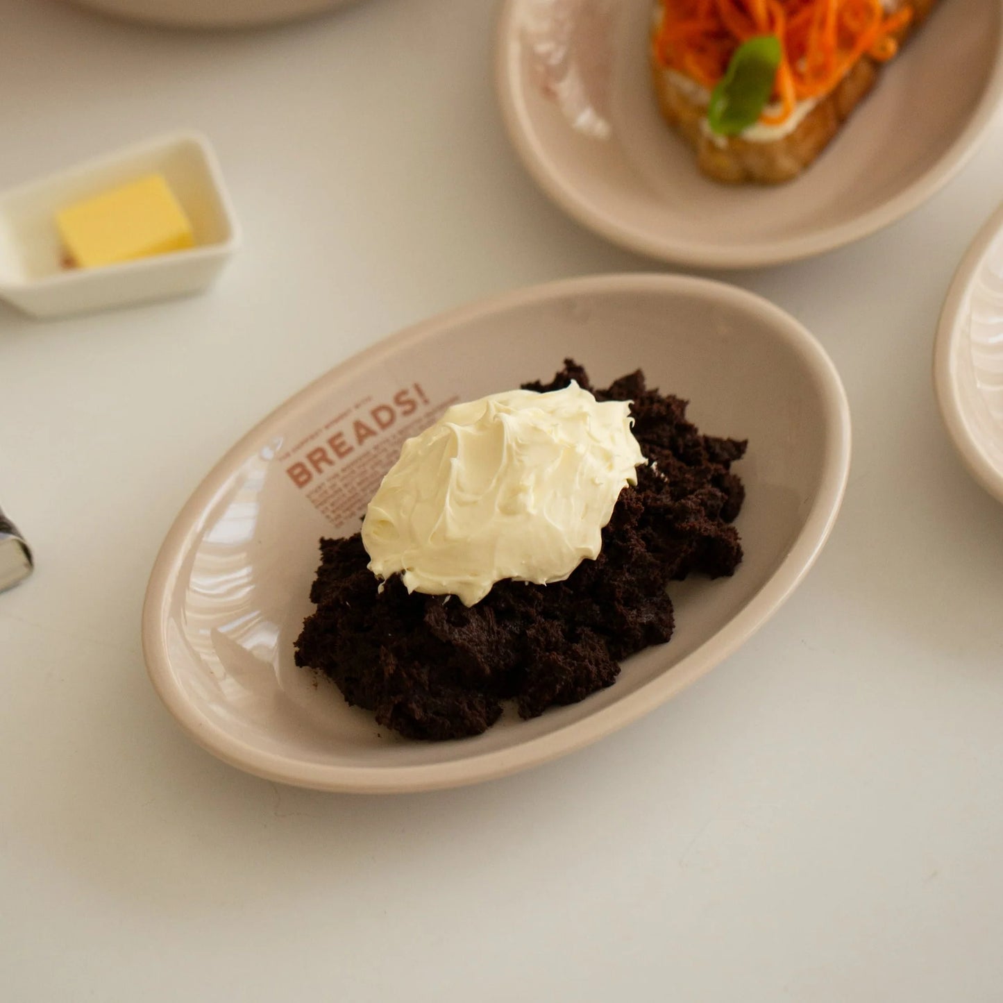 Momur | Weekend 8 Bread Oval Small Bowl