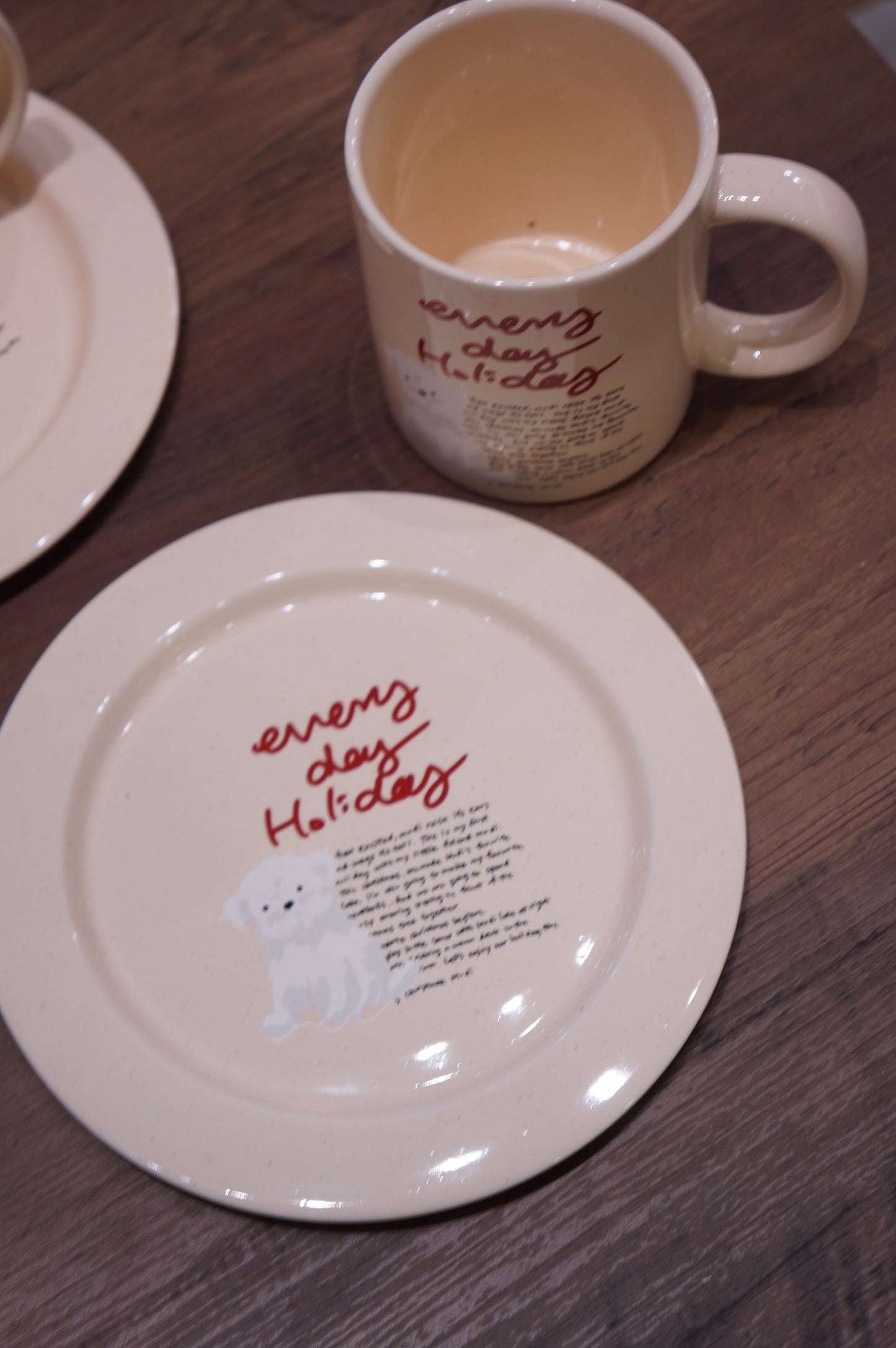 Momur | Weekend 8 Holiday Puppy Mug Saucer Set