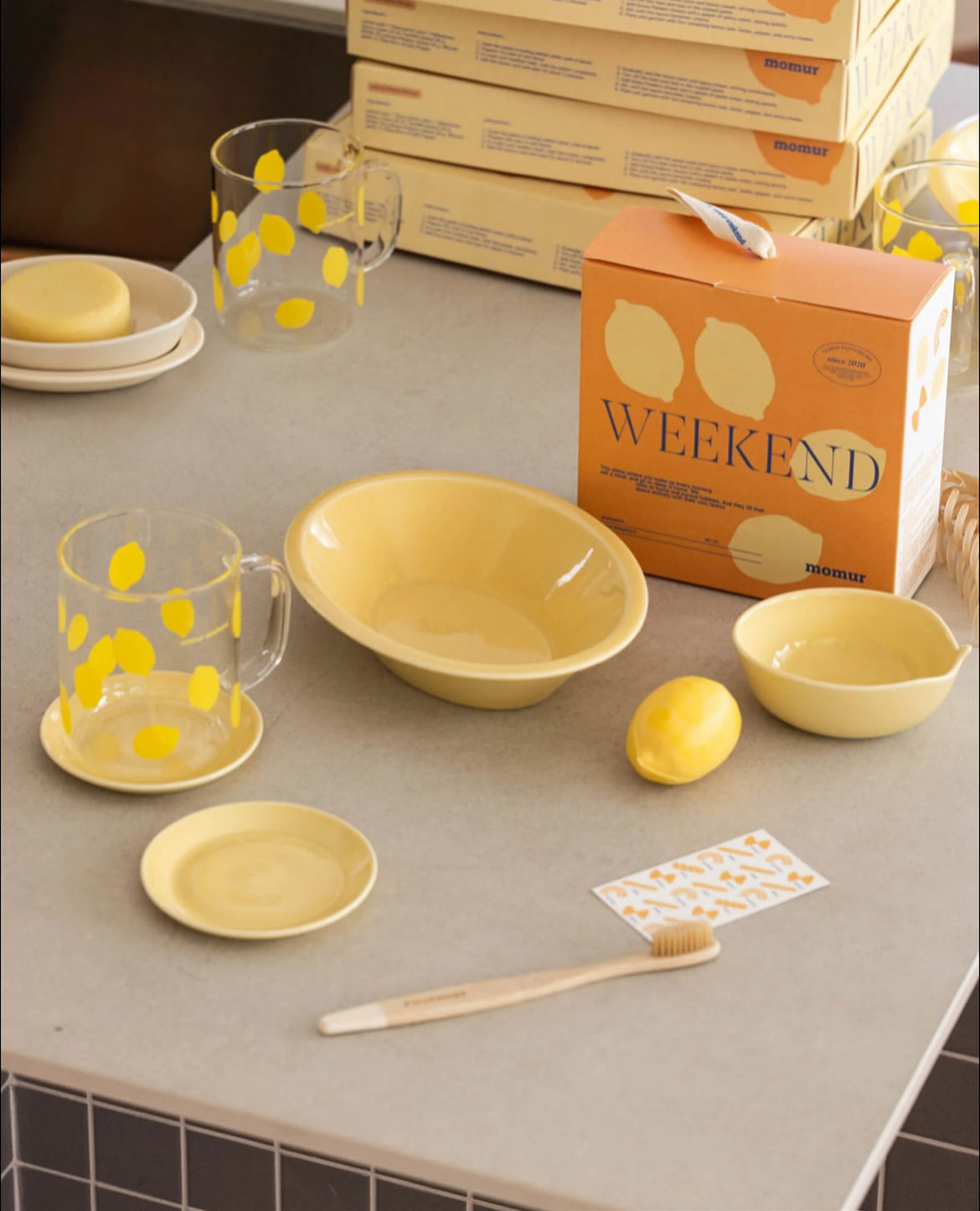 Momur | Weekend 13 Lemon Oval Bowl Small