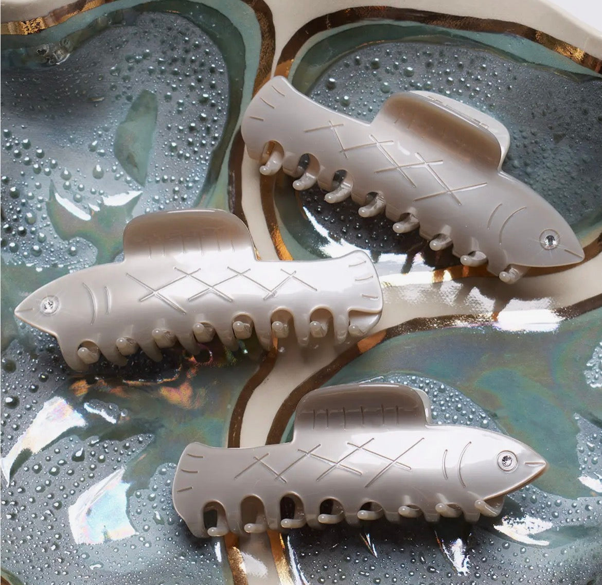 Winona Irene｜Herring Claw - Silver Fish Acetate Hair Clip