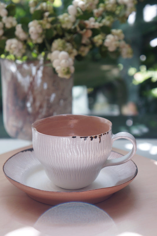 Jingdezhen | Pengfan | Engobe Coating Classic Style Flower-Edging Cup & Saucer