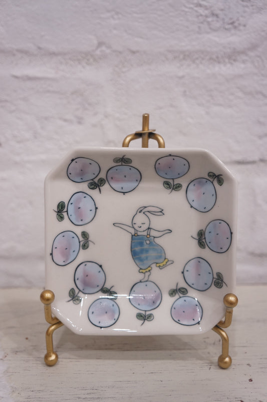 Jingdezhen | Nizi | Hand-painted Rabbit Dish Plate