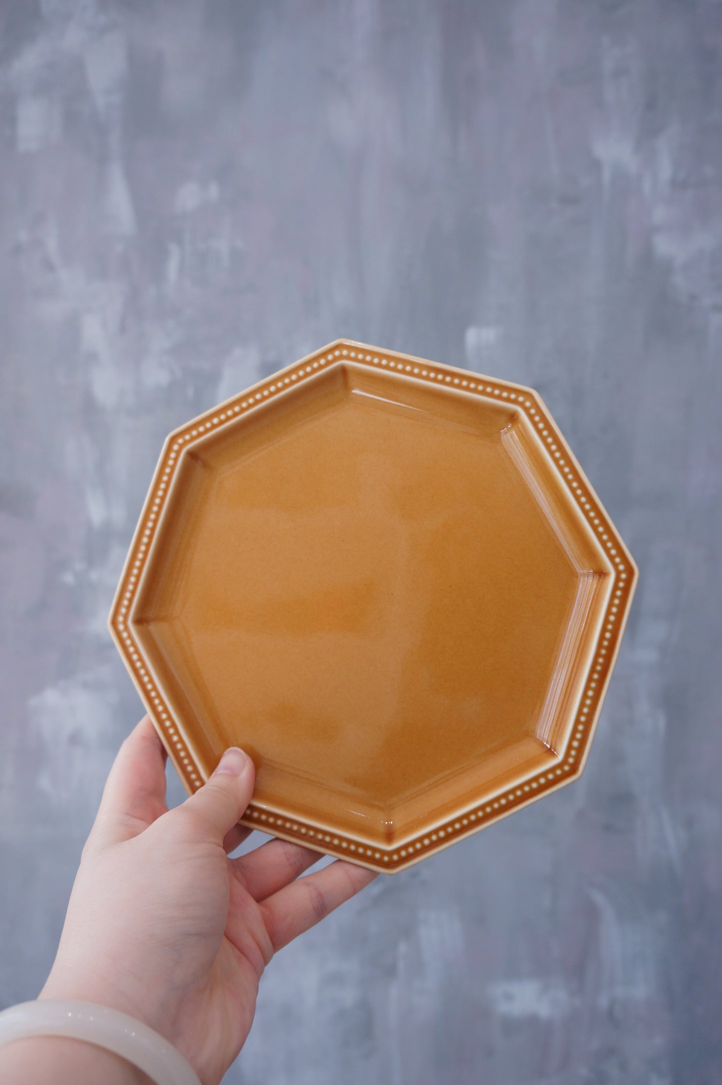 Studio M | Gatis Octaganol Plate - Caramel