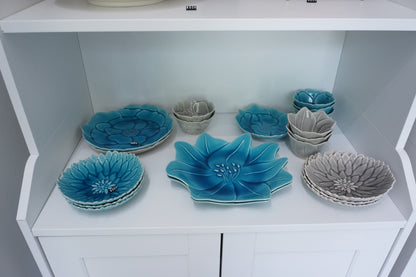 Seto Ware | Flower Plate - Blue Peony