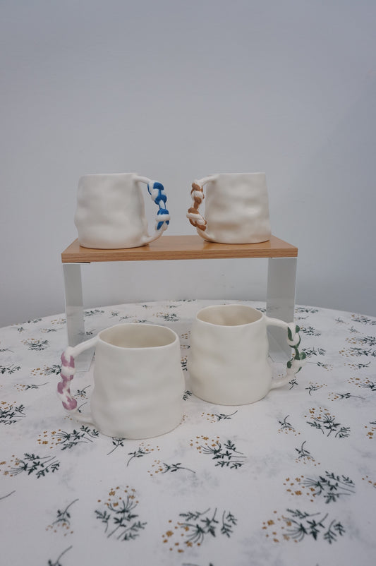 Jingdezhen | Gutou | Corrugation Double Knot Mug