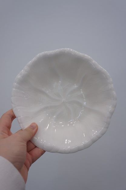 Jingdezhen | Gezhan | Lily Pad Small Dish