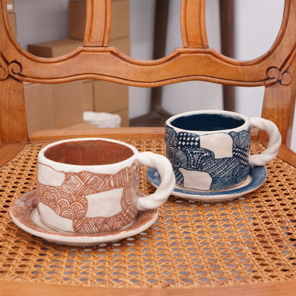 Jingdezhen | Gutou Conch Line Style Coffee Mug & Saucer Brown