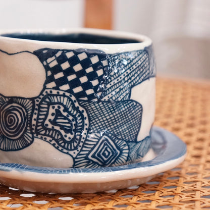 Jingdezhen | Gutou Conch Line Style Coffee Mug & Saucer Blue