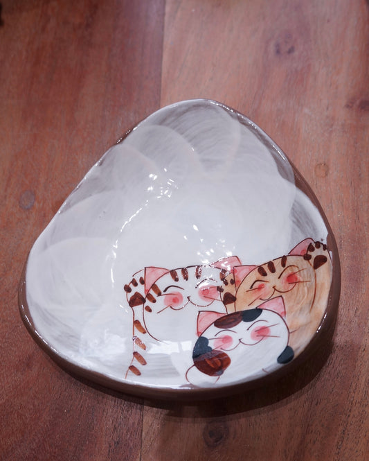 Hasami Ware Cat Triangle Dish Plate