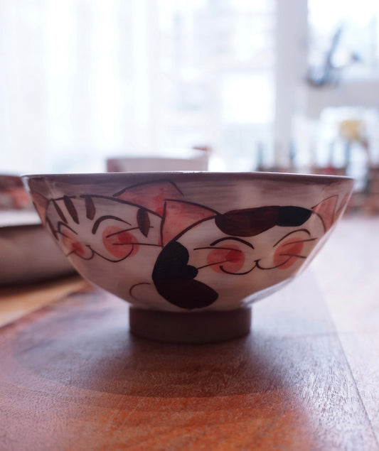 Hasami Ware Cat Rice Bowl Pink