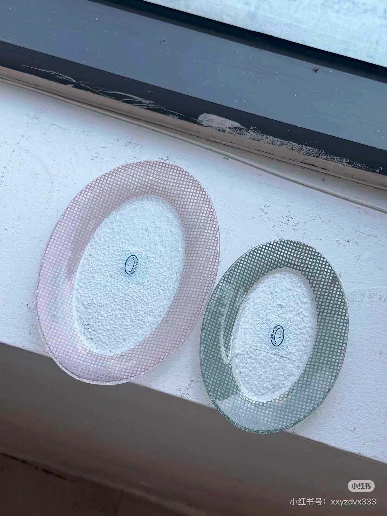 Eding | Checky Glass Almond Plate Large